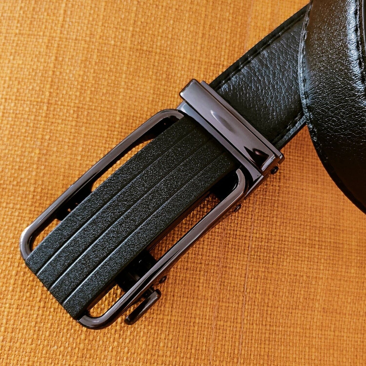 Premium Men's Ratchet Belt with Automatic Slide Buckle – Adjustable PU Leather